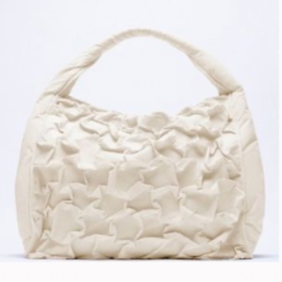 NWT ZARA Cream Quilted Oversized Hobo Tote Shoulder Bag Ruffle Detail Puffer - Picture 2 of 12